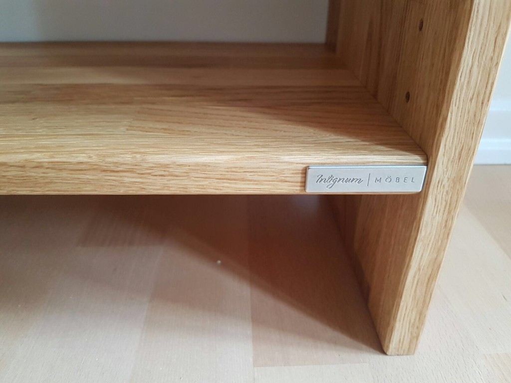 Signatur Etikett von Inlignum Möbel
